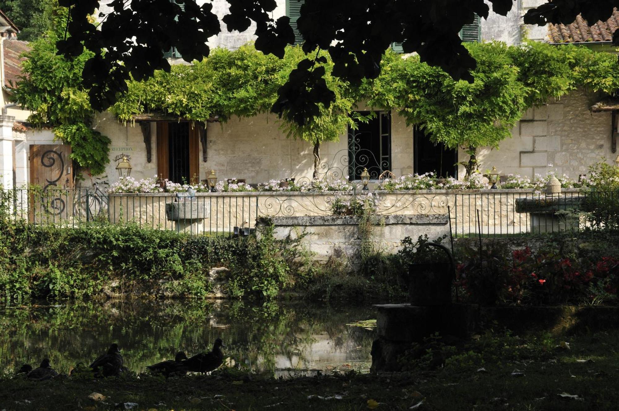 Отель Moulin De Vigonac Valeuil Экстерьер фото