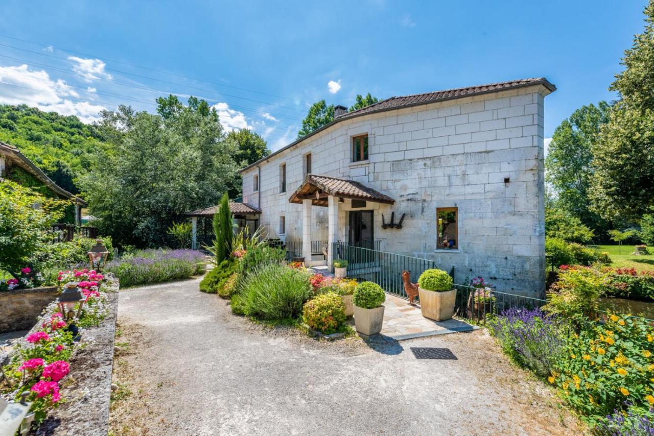 Отель Moulin De Vigonac Valeuil Экстерьер фото